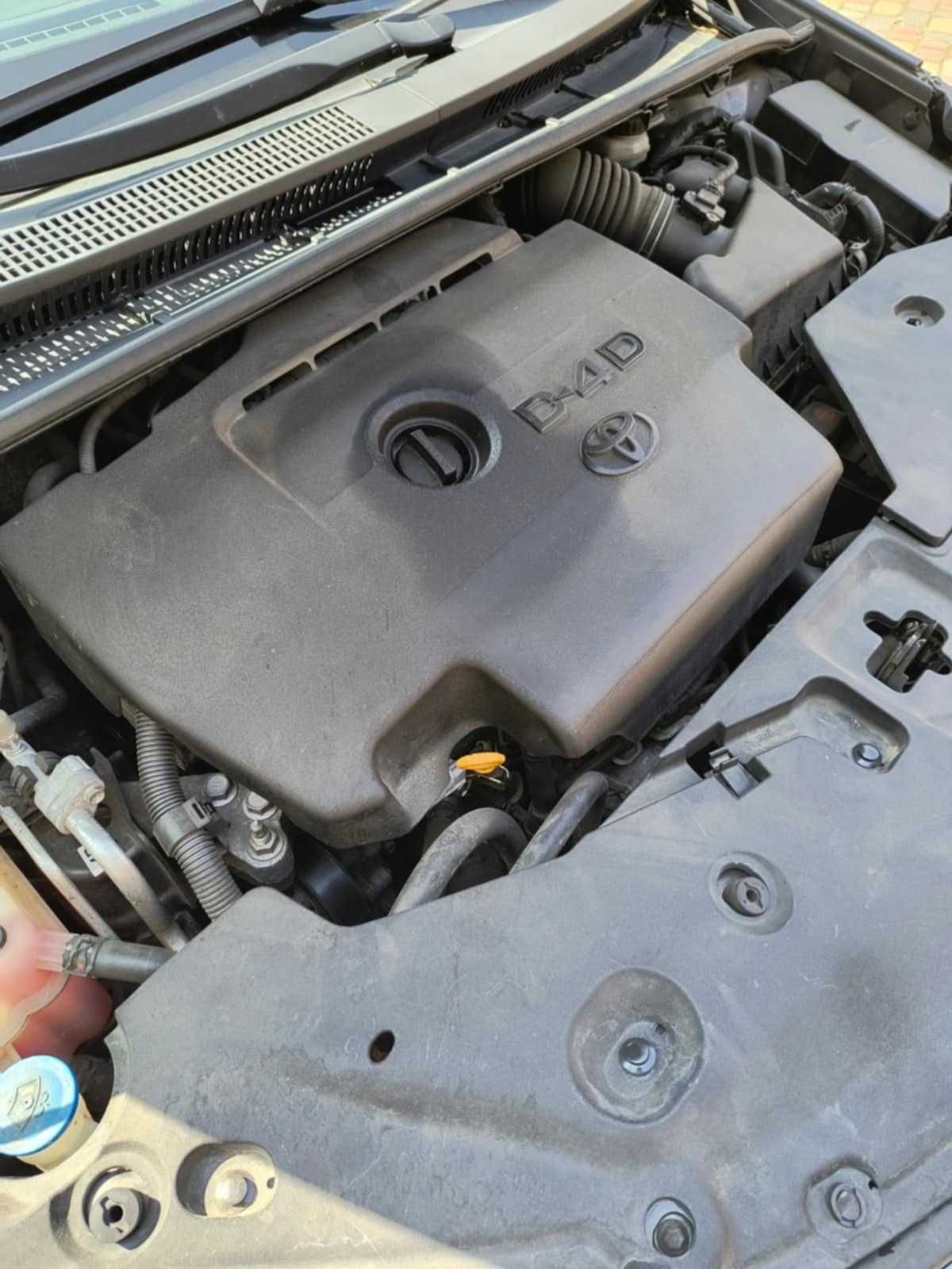 Toyota Avensis - T-27 2,0 D4D