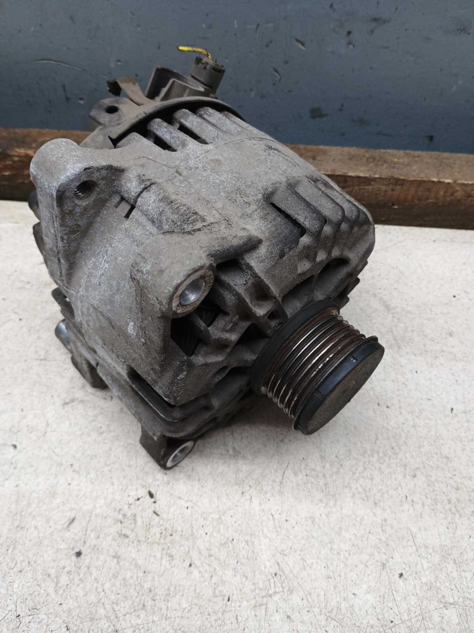 Alternator VALEO CL15 Citroen C4 Peugeot 307 1.4 / 1.6 / 2.0HDI