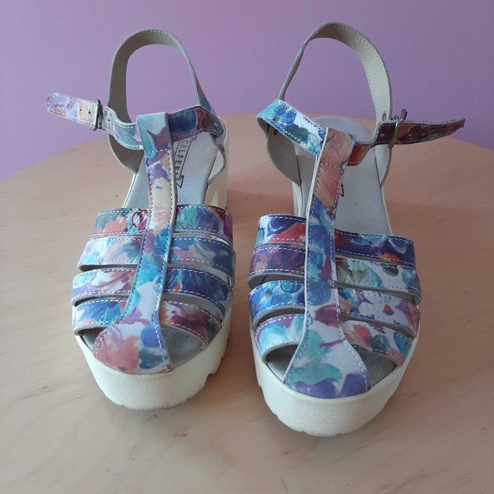 Sandálias Celferi 100% Pele Coloridas num 37