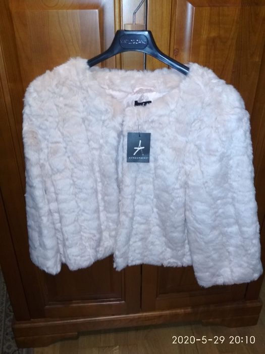 Casaco pelo beje claro faux fur Tam 42