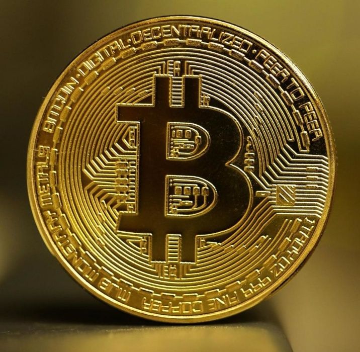 Сувенирная монета Биткоин (Bitcoin) - Золото / криптовалюта