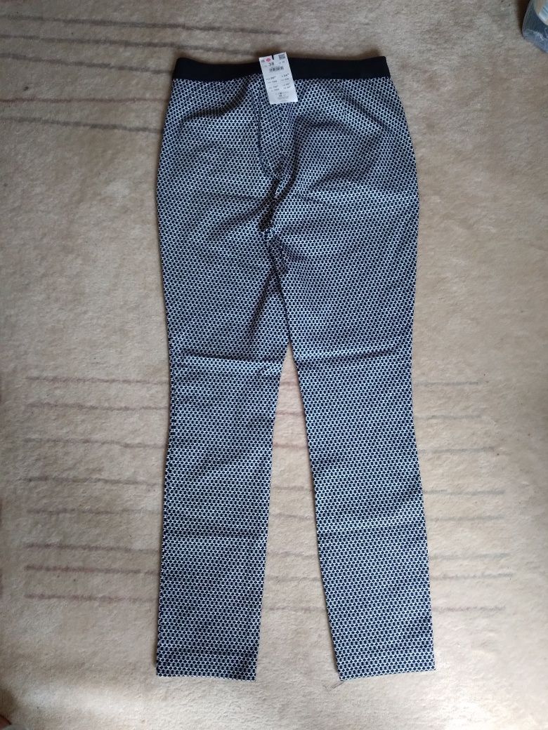 Eleganckie spodnie Reserved typu cygaretki r. 38