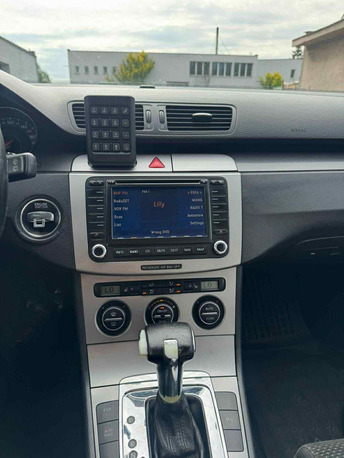 Sprzedam VW passat B6 DSG ładny