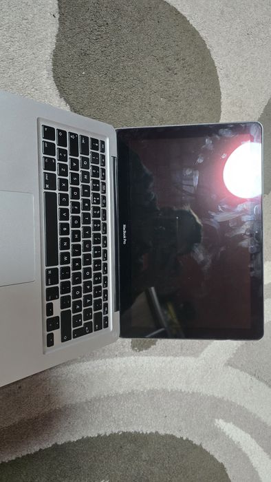 Продам macbook pro 13 5.5