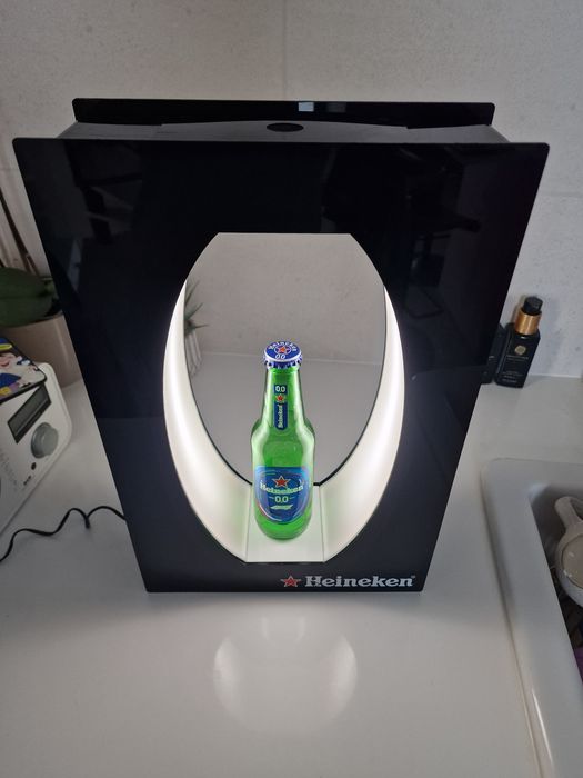Publicitário iluminado Cerveja Heineken expositor