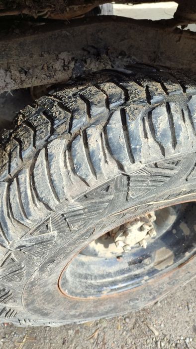 Колеса з дисками 31/10.5r15