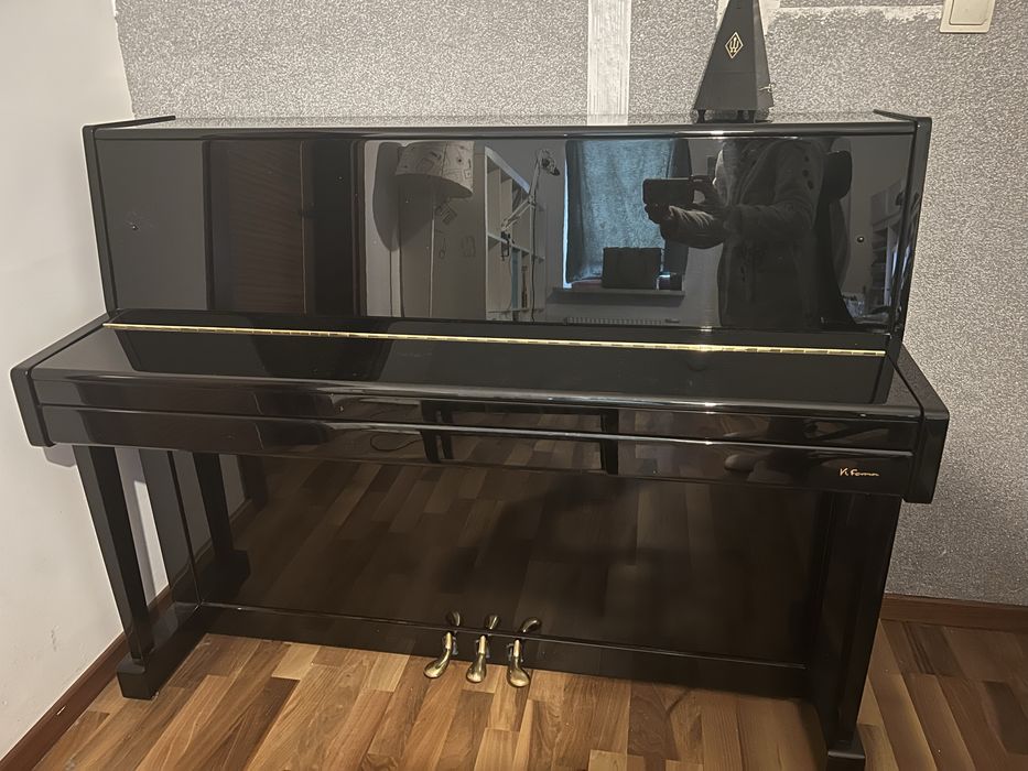 Pianino Kingsburg model 109