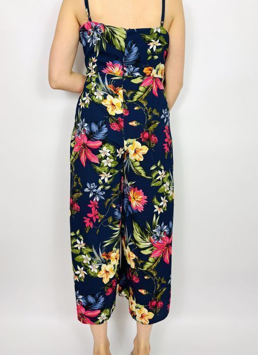 Granatowy kombinezon w kwiaty na ramiączkach XL 42 F&F