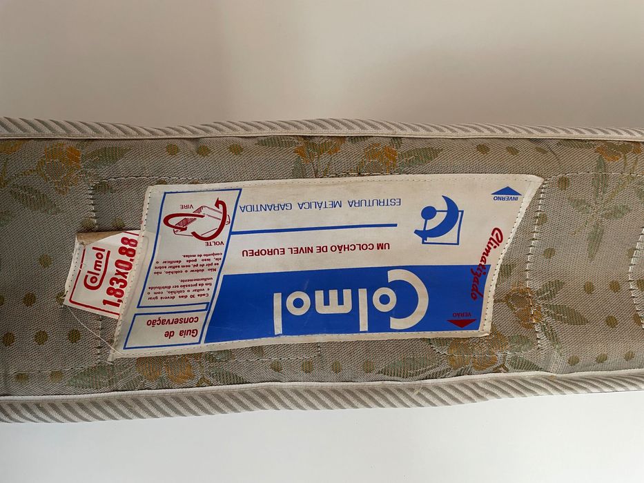 Cama de solteiro 100€