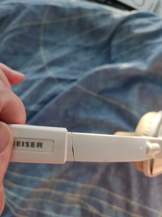 Навушники в ремонт Sennheiser HD 228, JBL T160TB