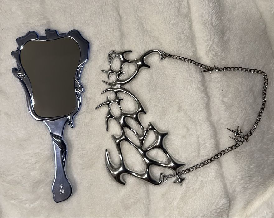 Дзеркало та підвіска QianYan/Cheeryep Breaking Cocoon Collection