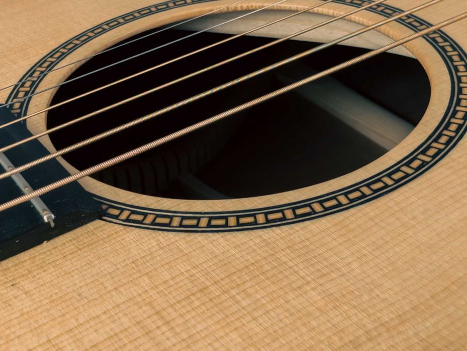 Nowa gitara akustyczna lutnicza Andrieja Kibin – A-style + futerał