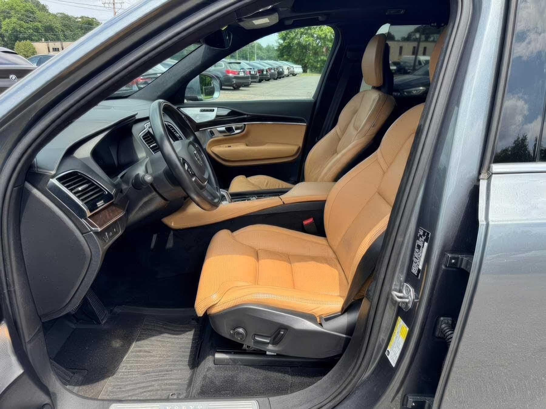 2017 Volvo XC90 Hybrid