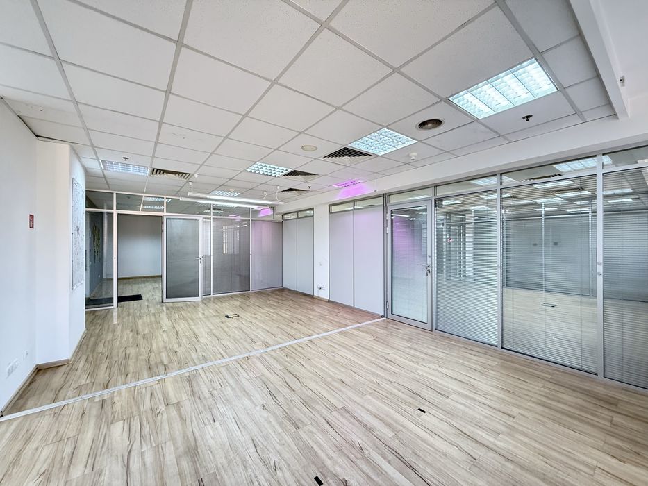 Здам Без%‼️Офіс з ремонтом.ул.Б.Хмельницького,Золоті Ворота,Театральна