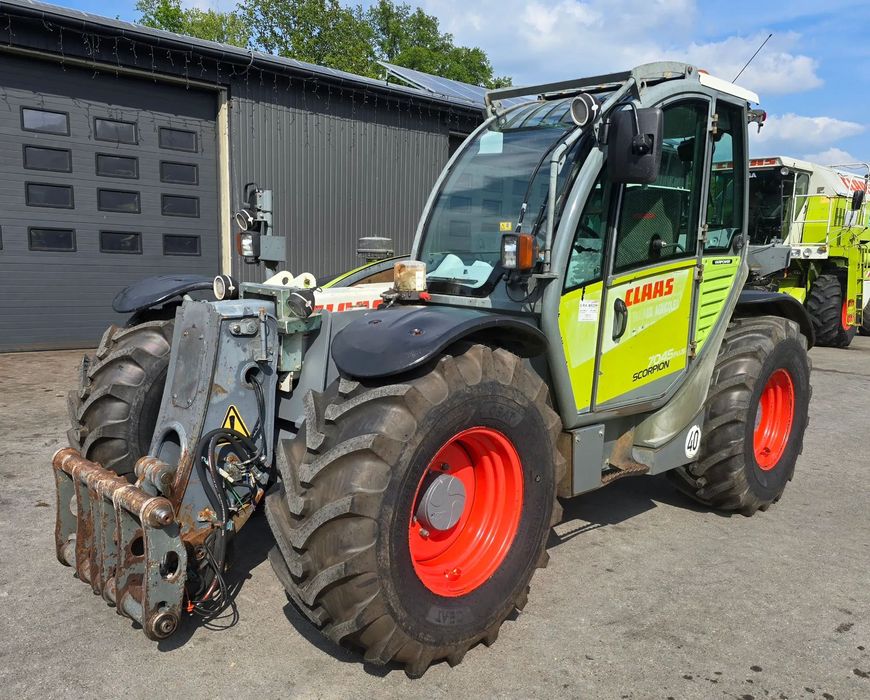 Claas Scorpion 7045 plus Varipower  Claas Scorpion 7045 Plus Varipower