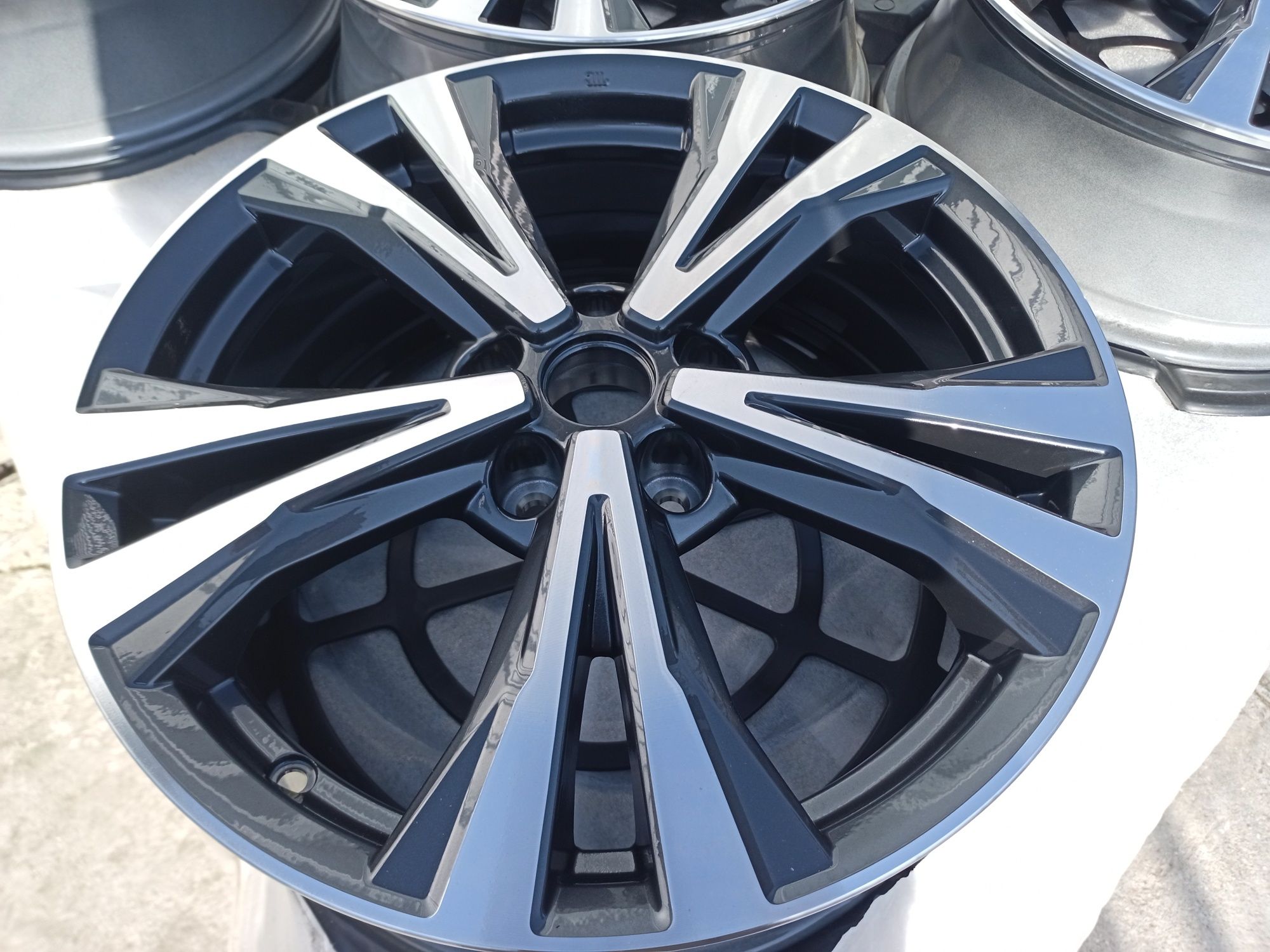 Alufelgi 18 nissan /mazda/ toyota /kia Hyundai 5x114.3