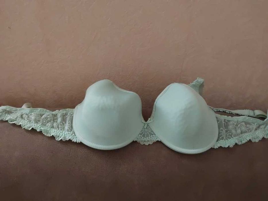 Бюстгальтер 75д мяк