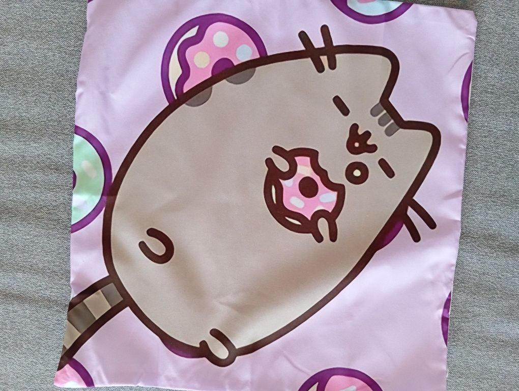 Poszewka Pusheen 40x40 cm