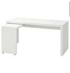 Secretária Malm com painel extraível