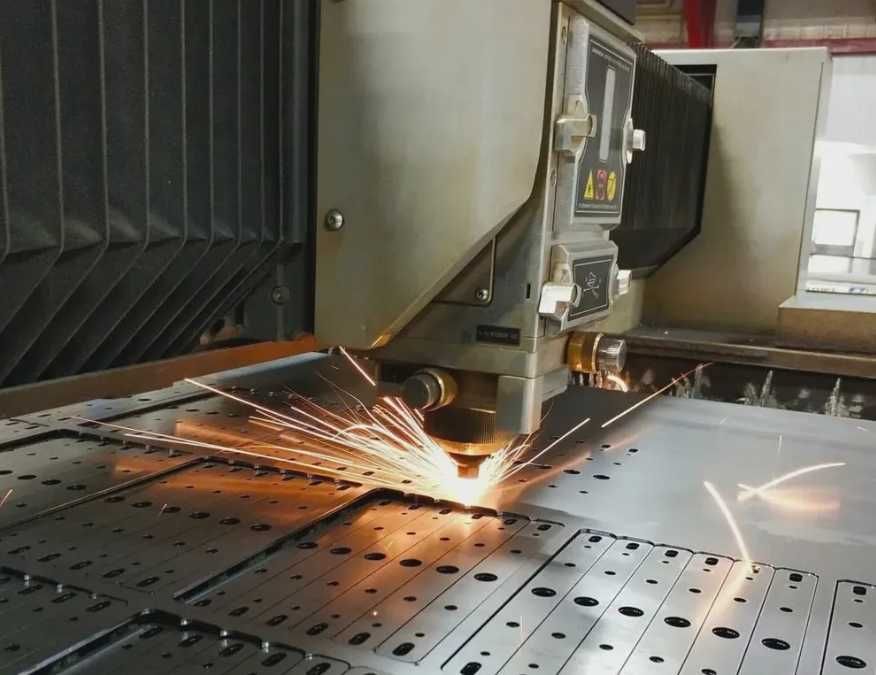 ЛАЗЕРНАЯ ПОРЕЗКА (любых металов)