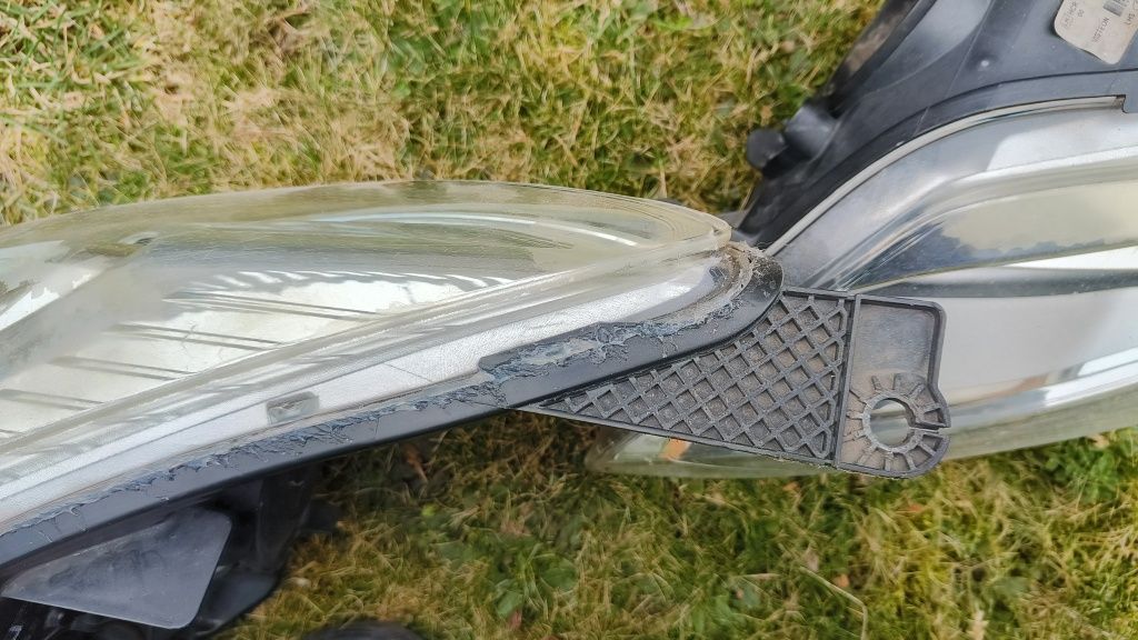 Komplet lamp przednich Ford Focus mk3 2012r EU przedlift