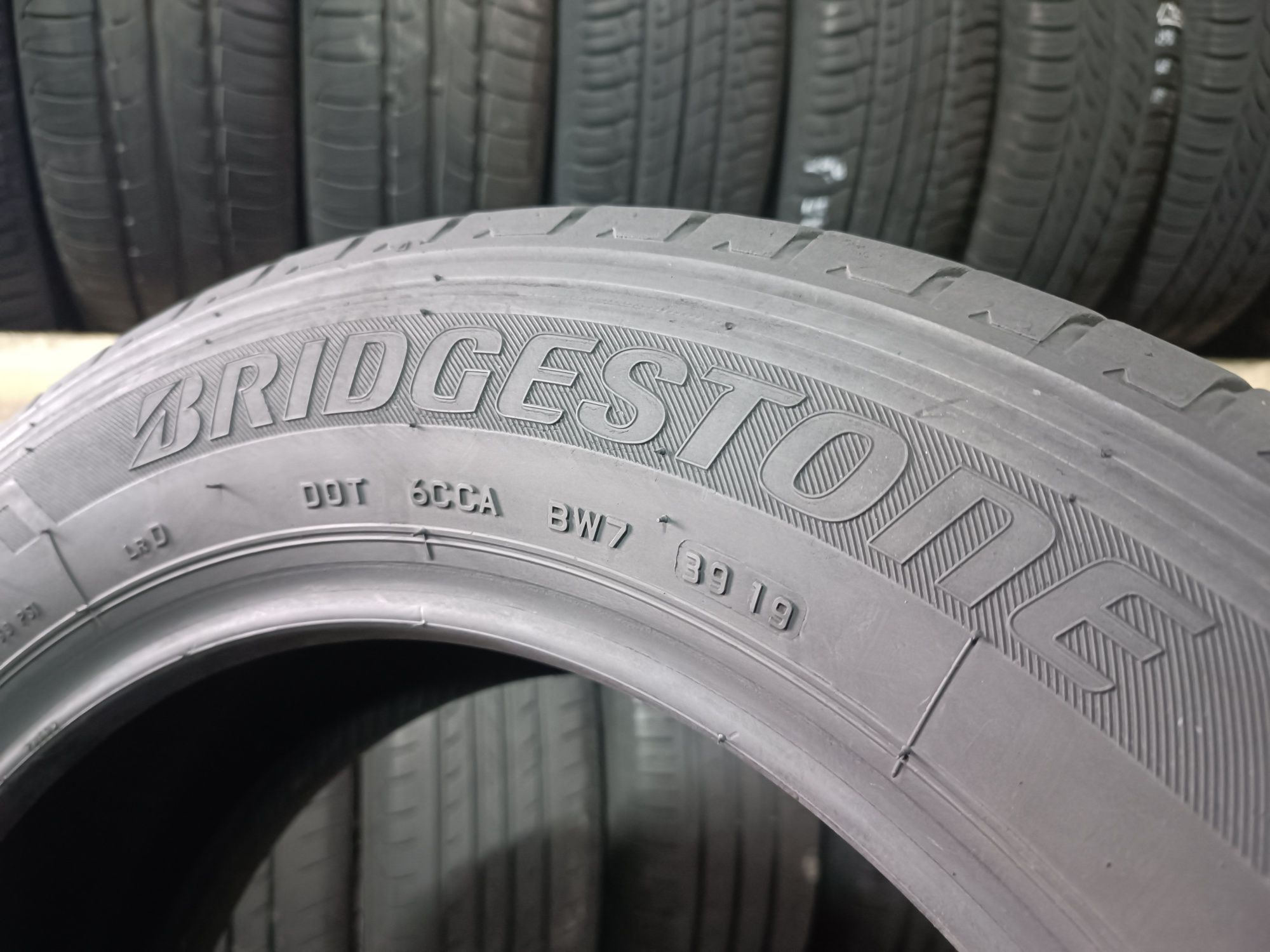 Літні шини BRIDGESTONE 215/60 R17 C резина Р17