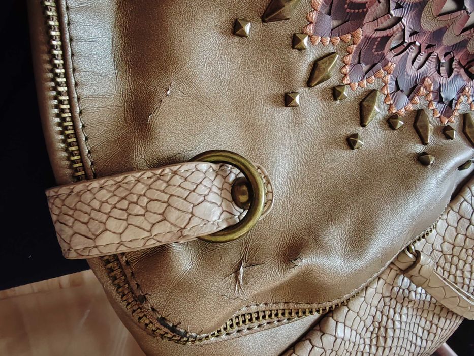 Ciekawa wyjątkowa designerska torebka Desigual