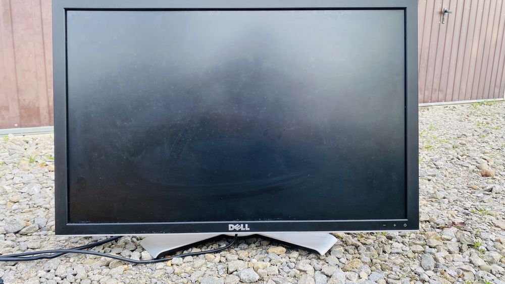 Monitor DELL 30” cali Model 3007WFPL