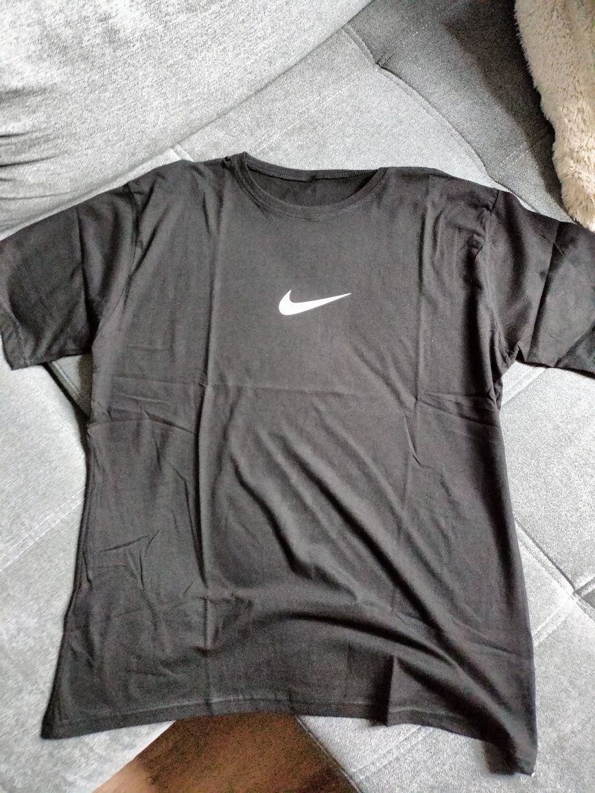 Czarna koszulka XXL Nike
