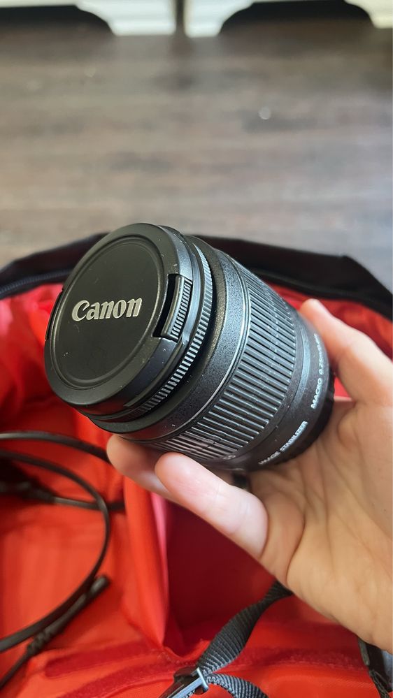 В идеальном состоянии фотоаппарат Canon 650 D