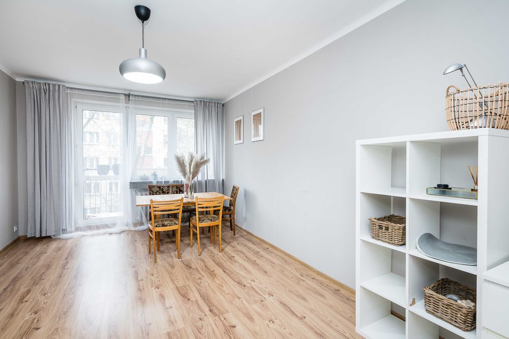 Krowodrza. Ul. Prądnicka. Ustawne, 2-pokojowe. Blok z cegły.