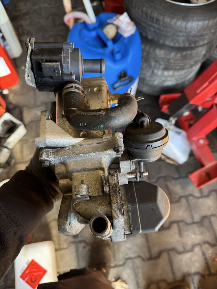 Silnik 2.0DIESEL D5 D4204T23