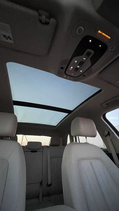 Audi Q5 2018 бензин 2.0 Premium Plus