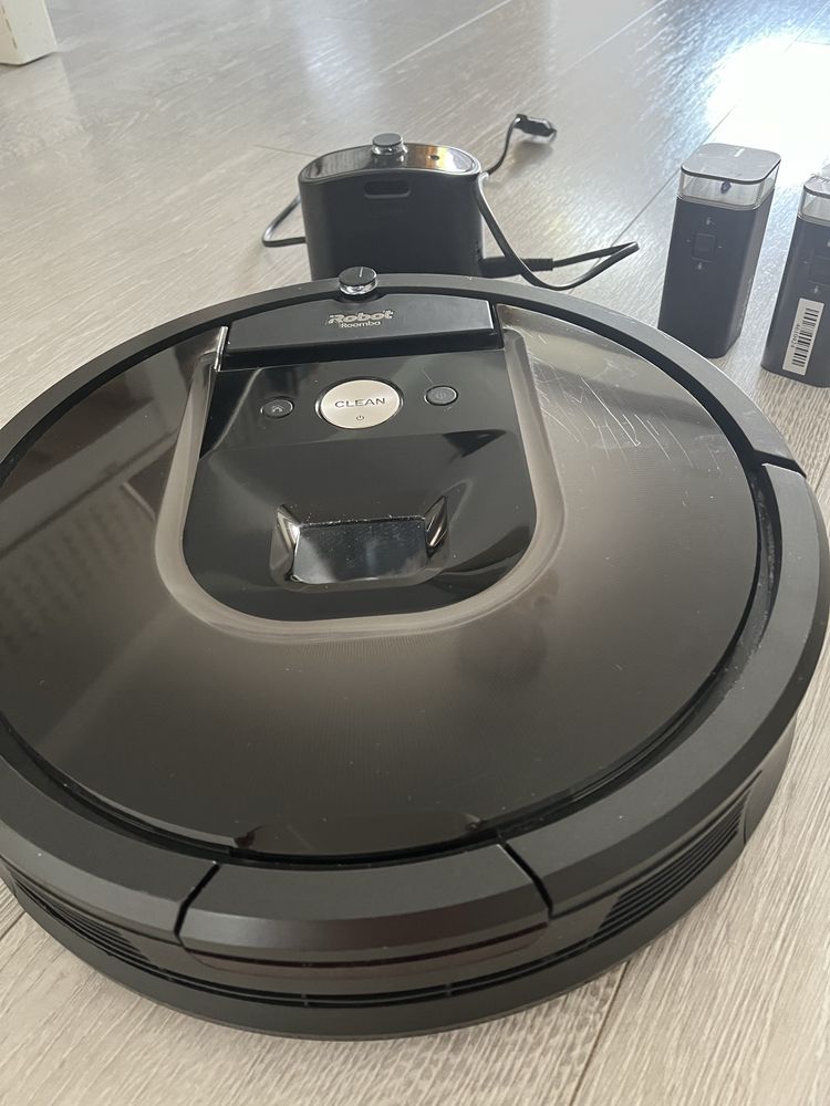 Robot sprzątający IRobot Roomba