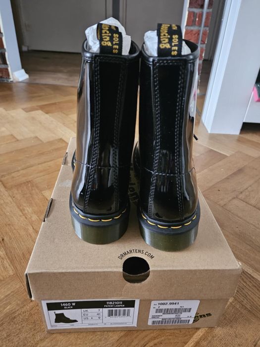 Dr. Martens 1460 damskie glany w rozmiarze 41 nowe