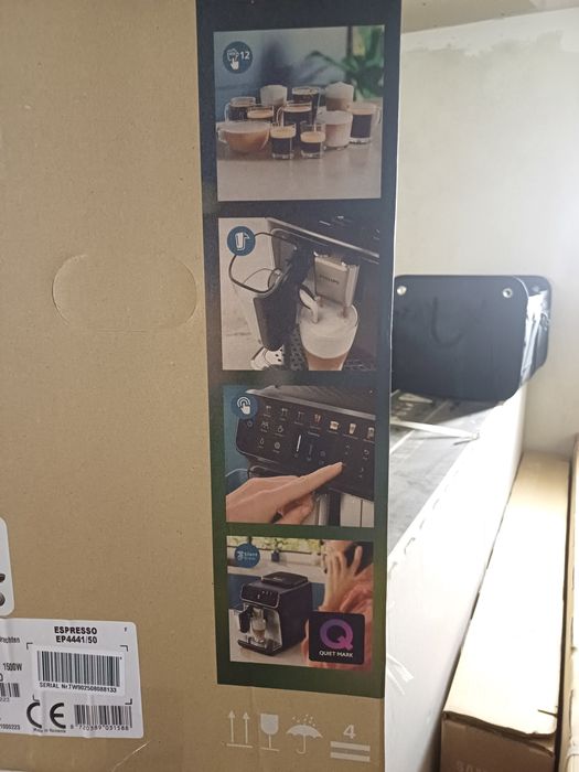 Кавомашина Delonghi ECAM 290.81TB, EXAM 440.55.G, Philips EQ700