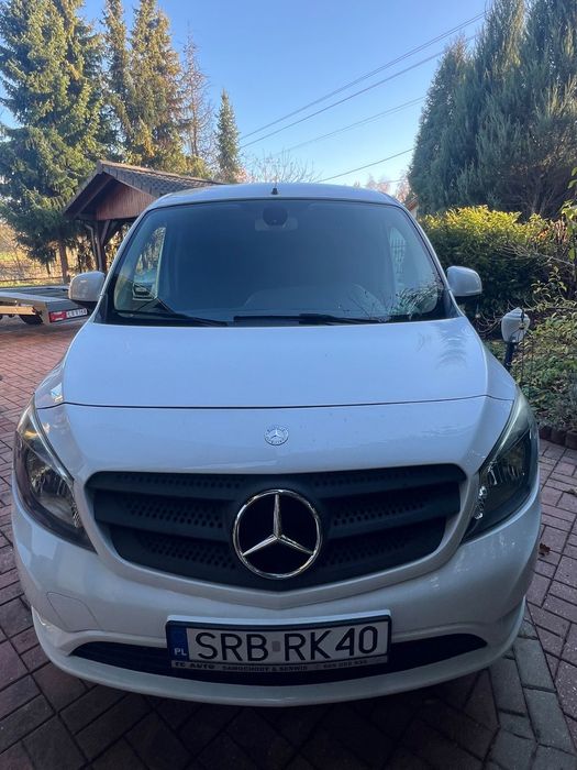 Mercedes-Benz Citan  Mercedes Benz Citan z niskim udokomentowany przebiegiem