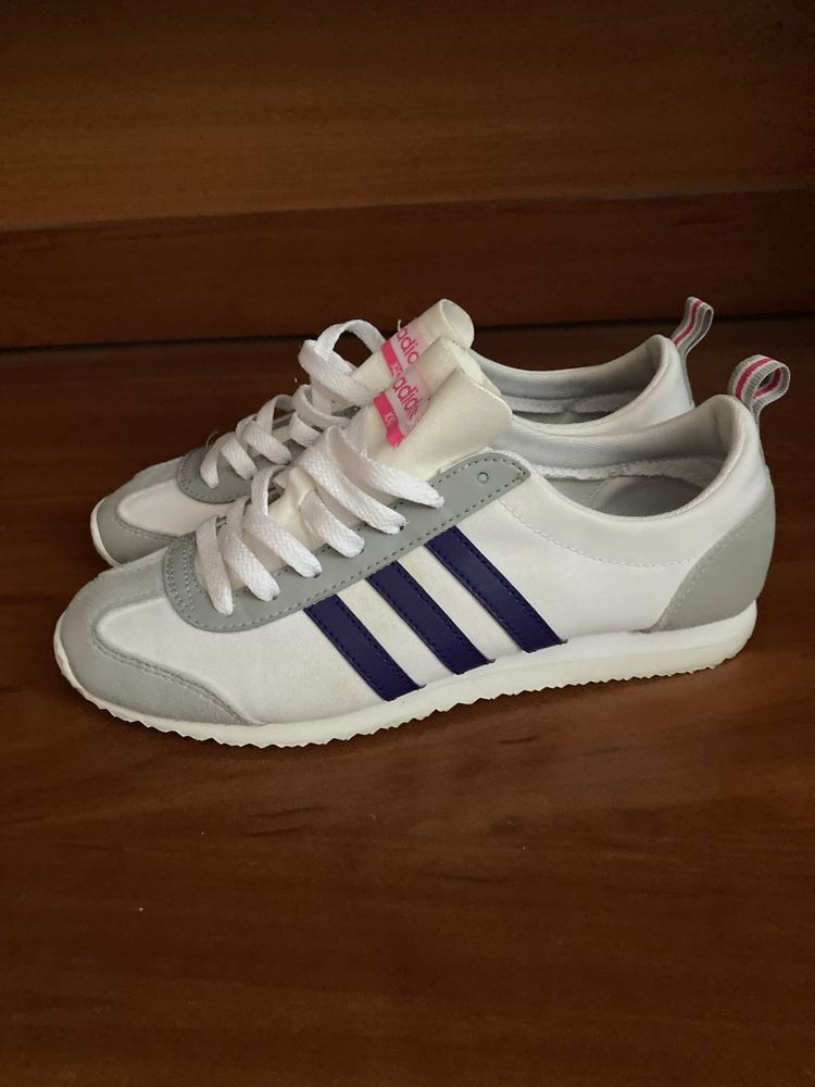 Materiałowe buty sportowe Adidas Neo roz. 38 2/3