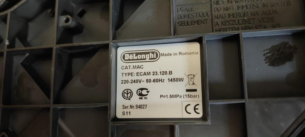 Кавова машина Delonghi Ecam 23.120