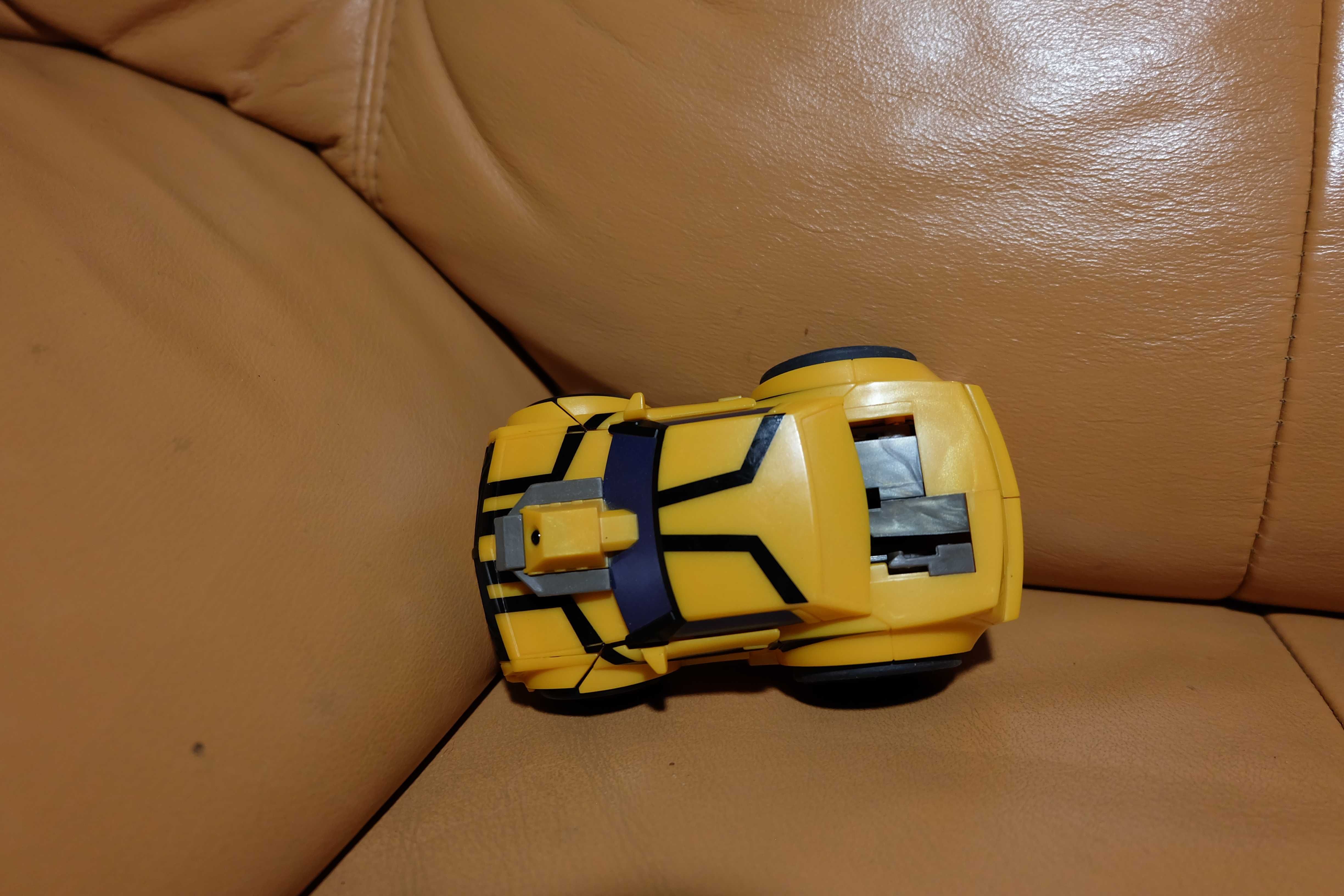 Transformers auto robot Bumblebee