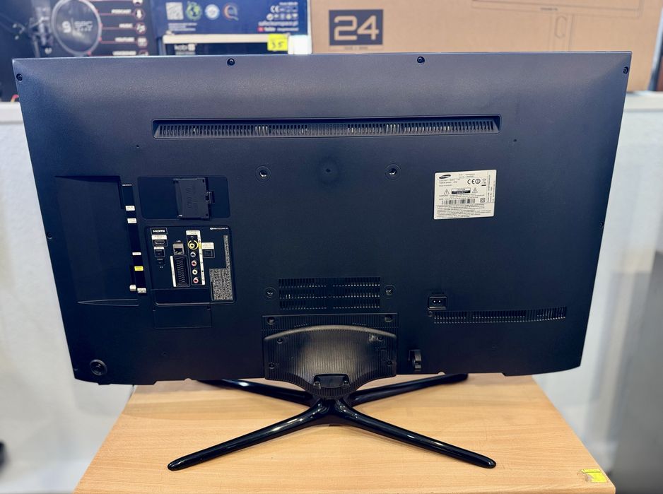 Telewizor Samsung 40cali - You tube - DVBT2 - UE40F5500AW