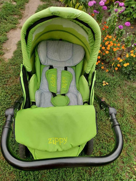 Продам коляску Zippy Sport 2 в 1 манеж-ліжко у подарунок