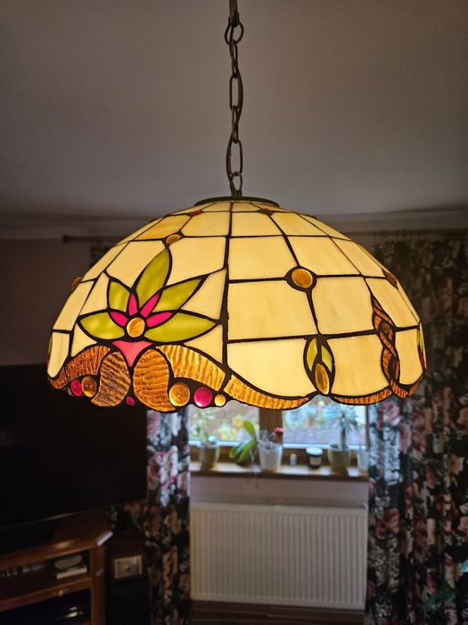 Lampa witrażowa wisząca