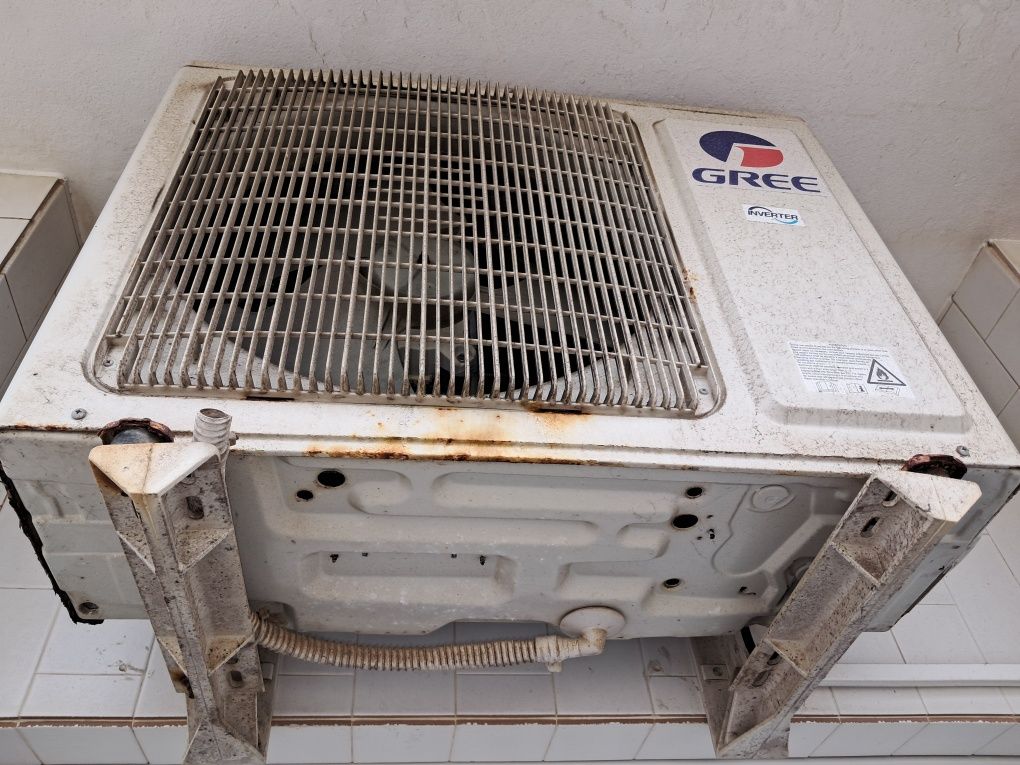Ar condicionado GREE, 18000 BTU avaria