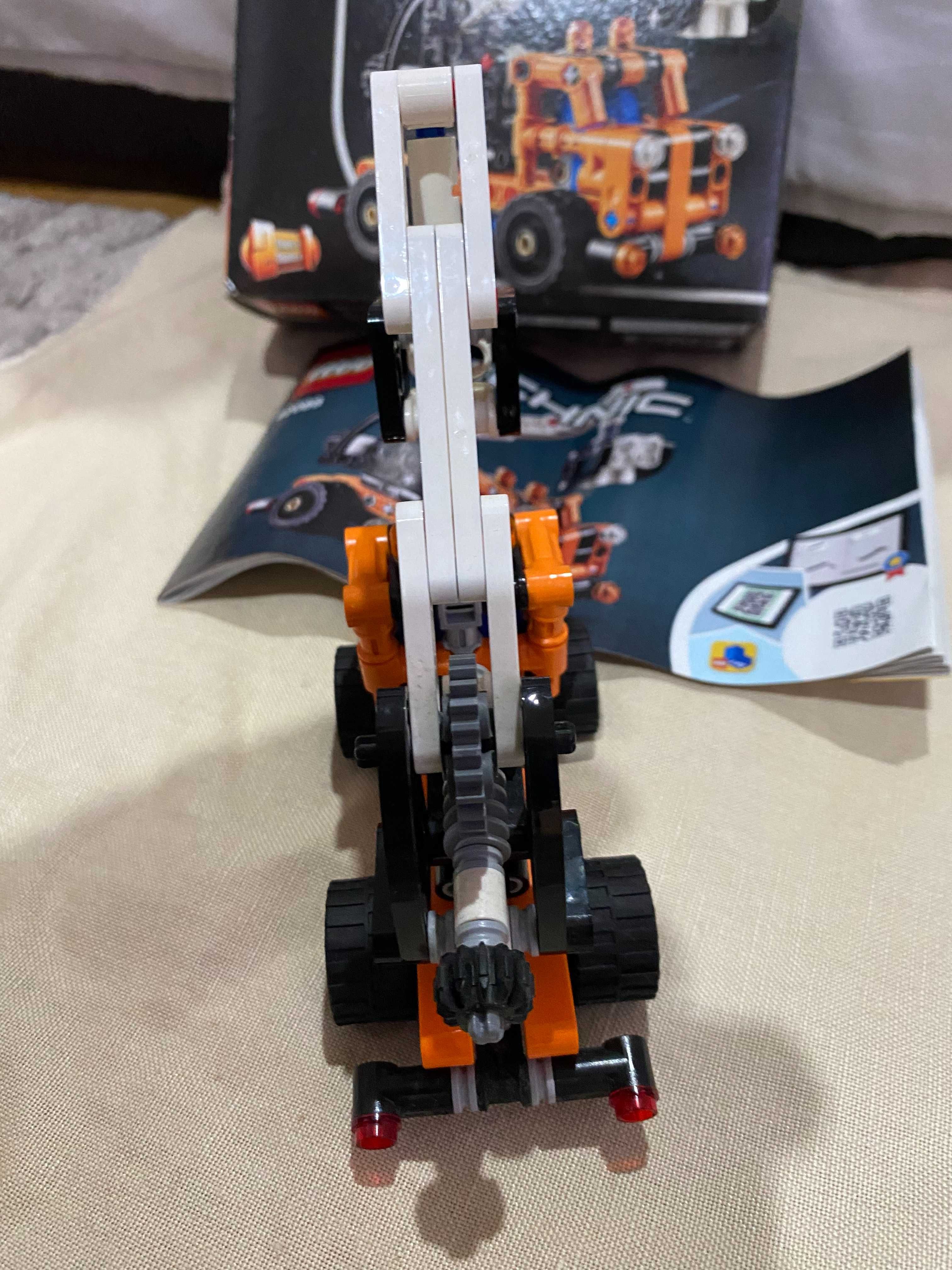 Lego Technic - Modelo 42088 **Descontinuado**