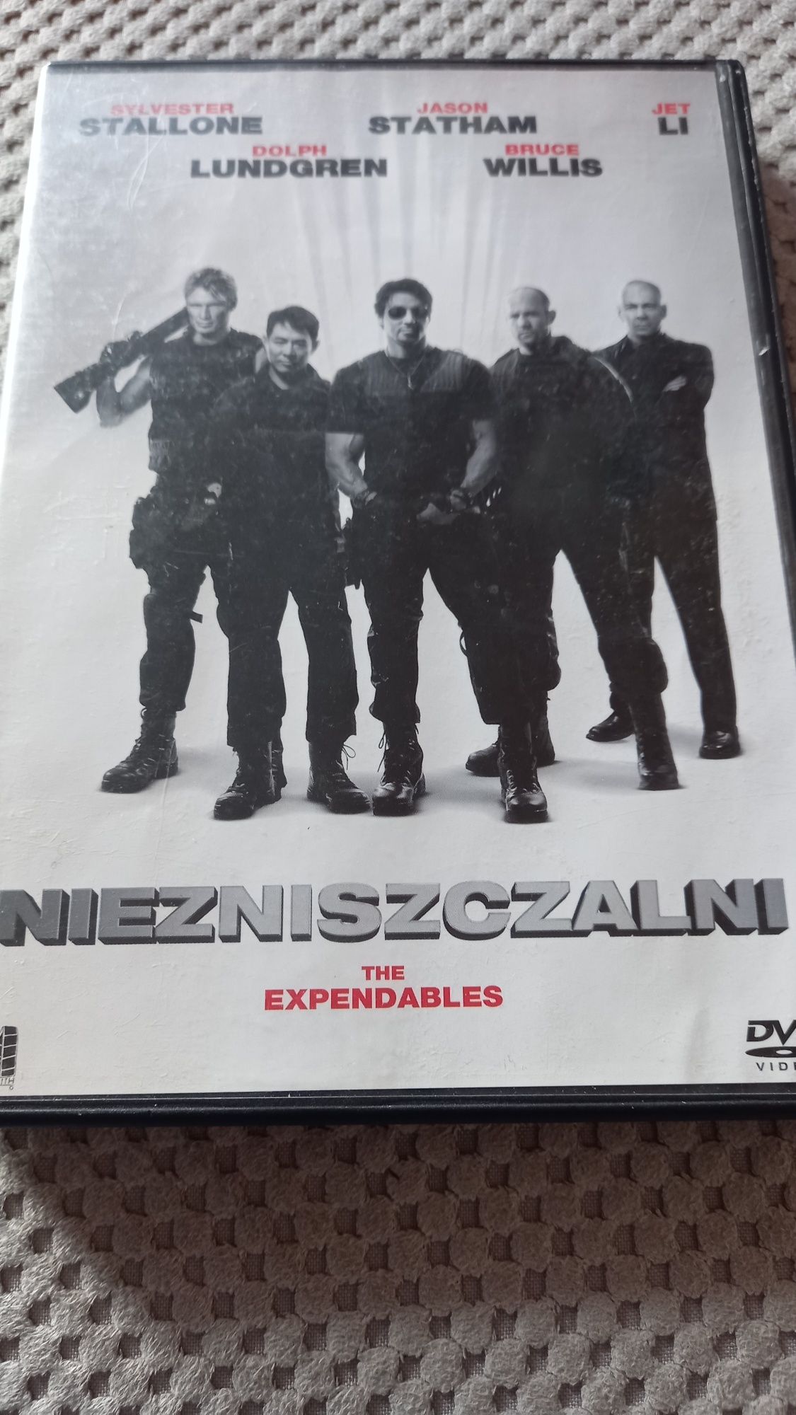 Niezniszczalni    dvd