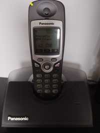Telefon bezprzewodowy z ładowarką stacjonarną PANASONIC KX-TCA 150EXM