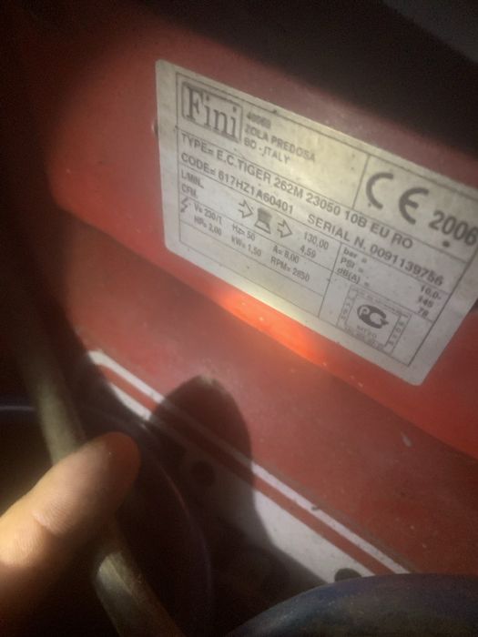 Продам компрессор