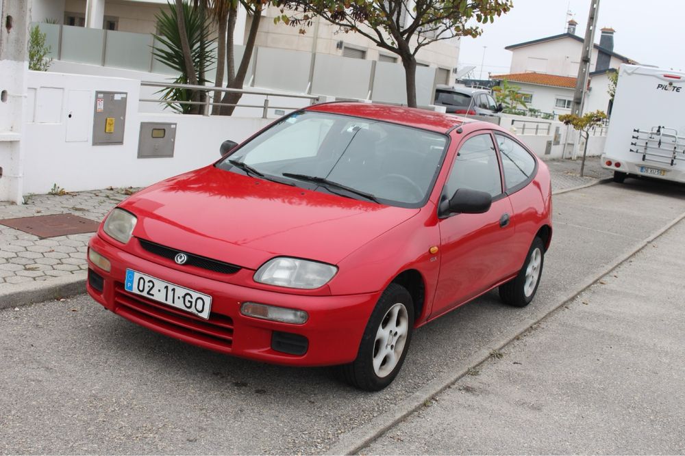 Mazda 323C 1.3 (75cv)