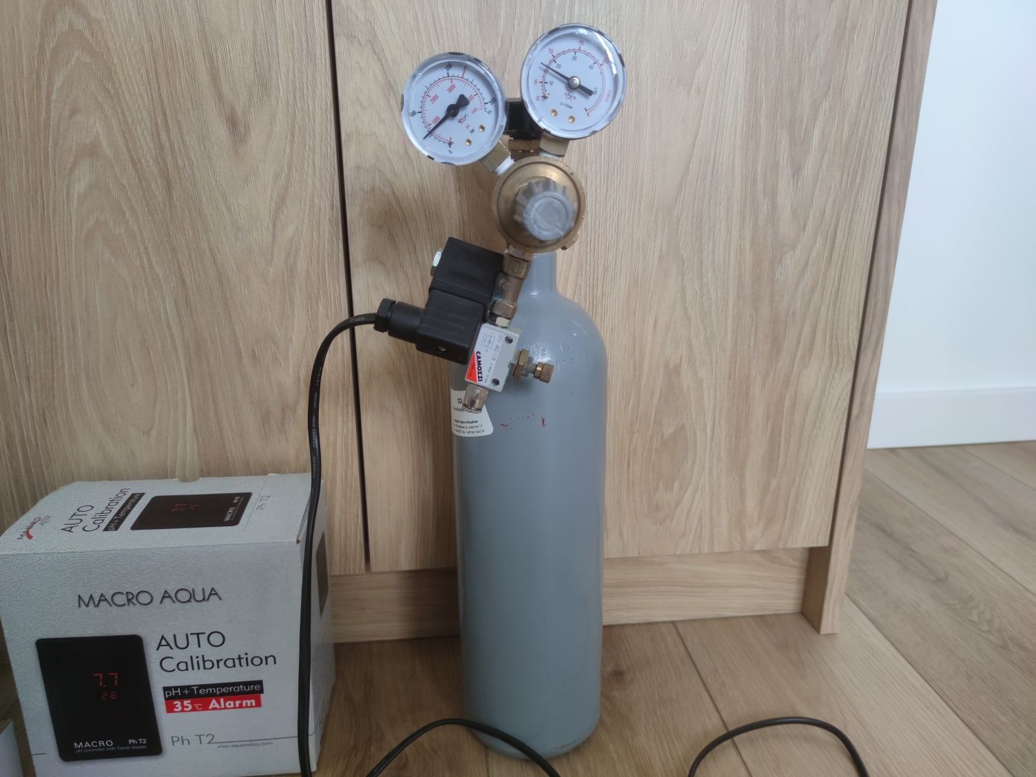 Zestaw CO2 Aqua-planter Avangarde 2l plus komputer PH Macro Aqua